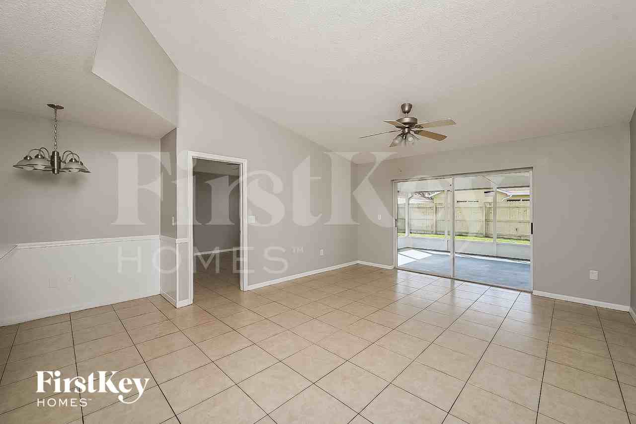 1523 Birchstone Ave - Photo 2 of 16