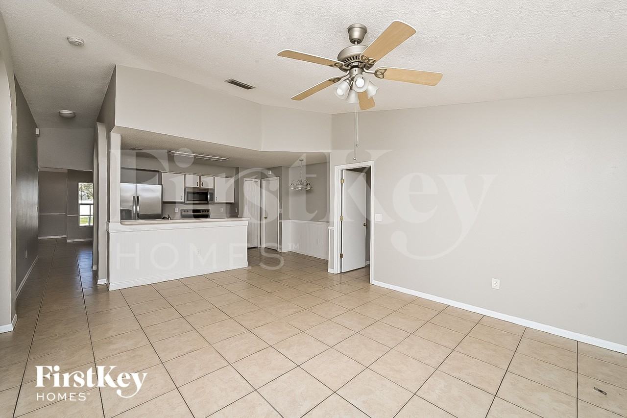 1523 Birchstone Ave - Photo 3 of 16