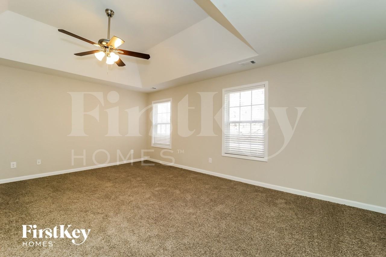 5811 Buckner Creek Dr - Photo 6 of 15