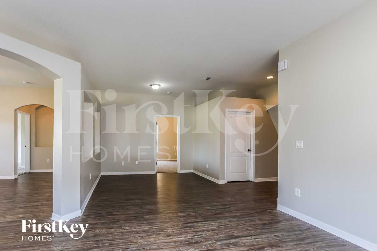 1144 Emerald Hill Way - Photo 2 of 16