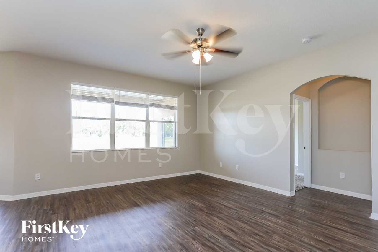 1144 Emerald Hill Way - Photo 3 of 16