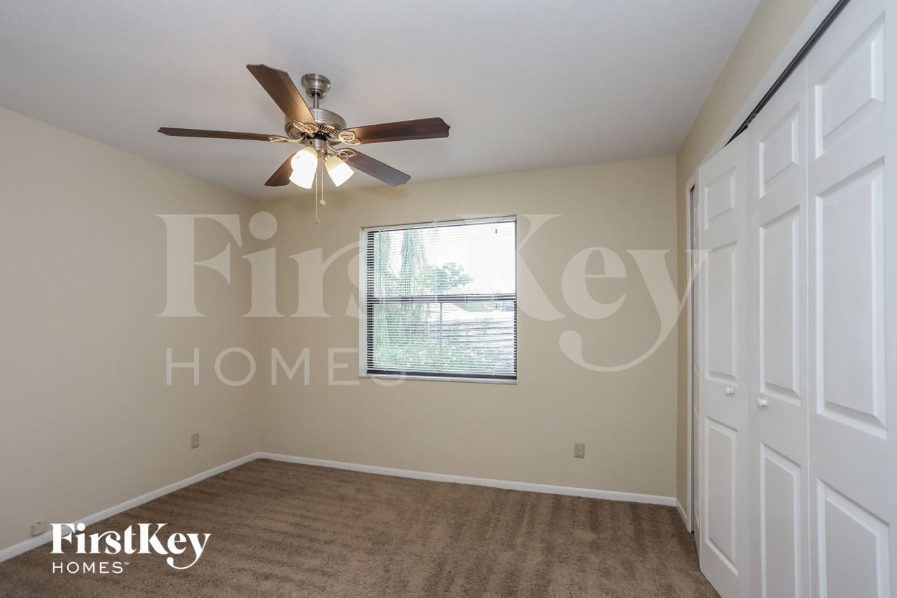 9923 57th Way N - Photo 7 of 15