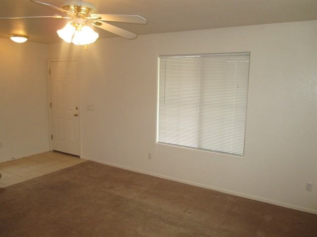 17582 W Watson Ln - Photo 2 of 13