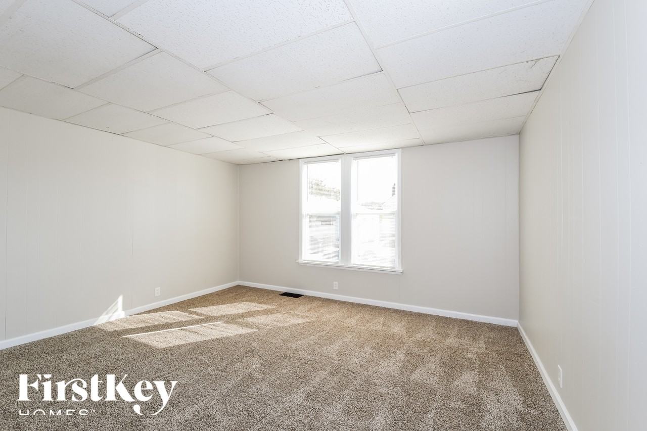 929 Wachtel Ave - Photo 6 of 16