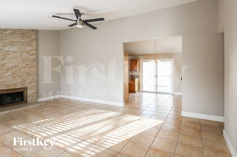 904 Shadow Mountain Pl - Photo 3 of 15