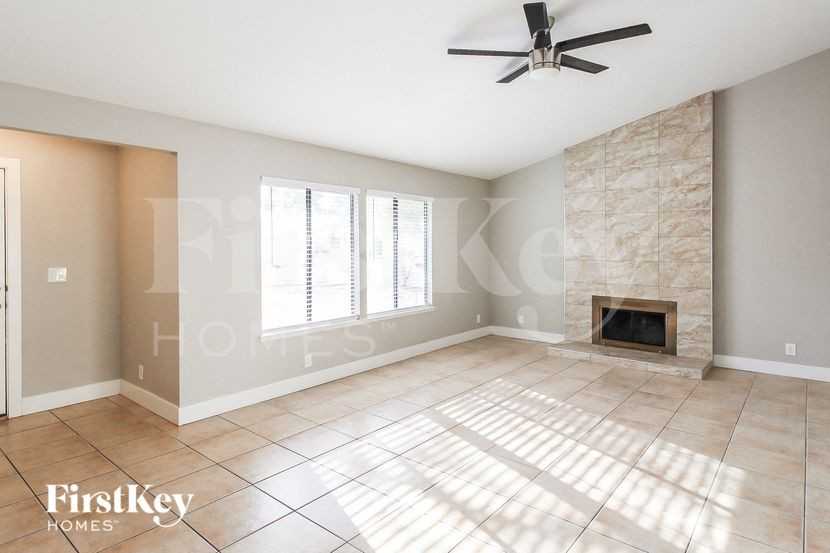 904 Shadow Mountain Pl - Photo 4 of 15