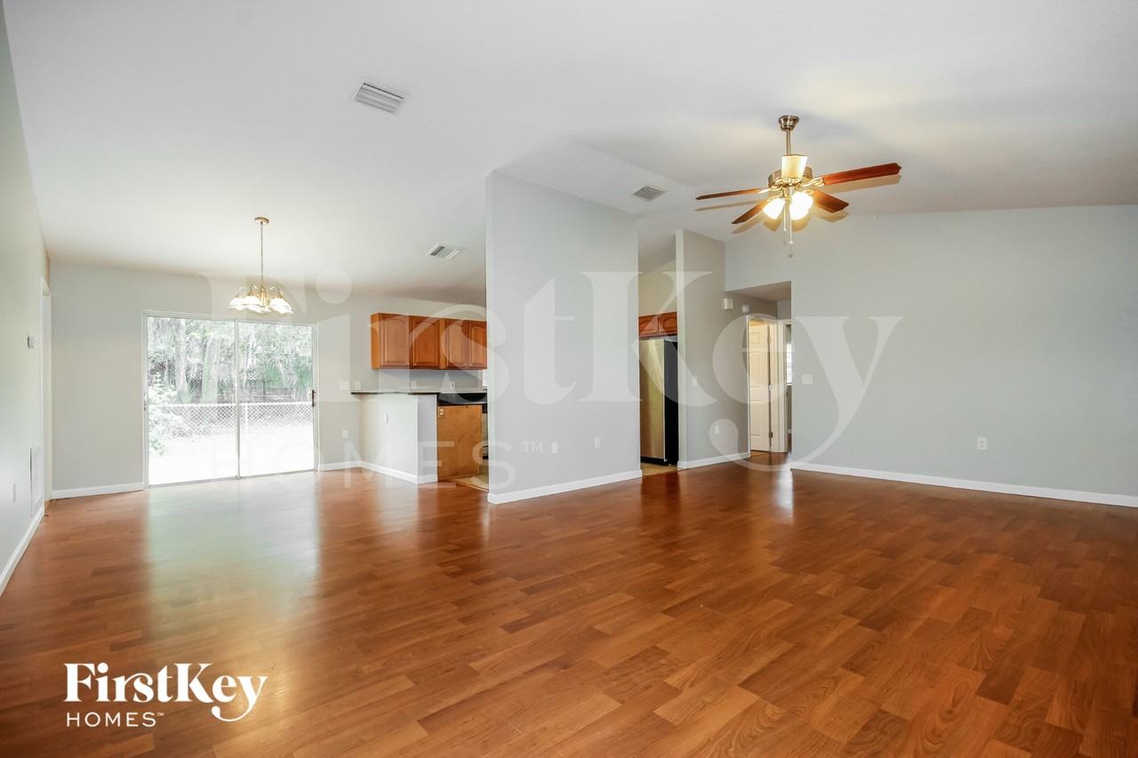 8240 Stoner Rd - Photo 6 of 16