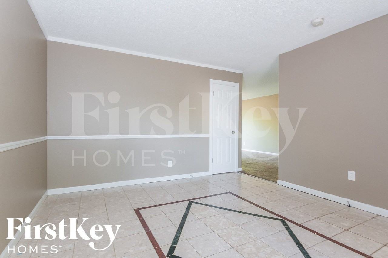6692 Lesli Mari Ct - Photo 4 of 15