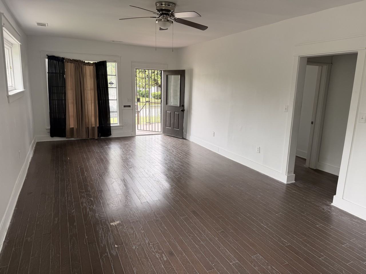 451 2nd Ave N - Photo 4 of 10