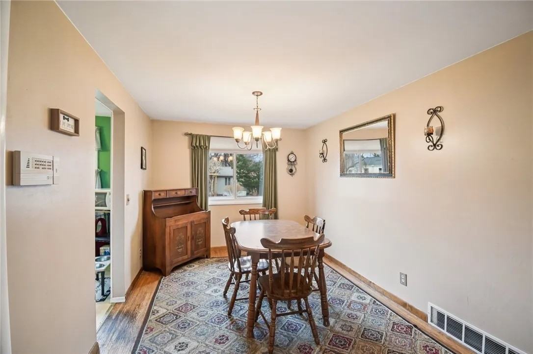 130 N Park Dr - Photo 5 of 16