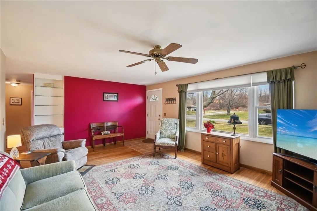 130 N Park Dr - Photo 6 of 16