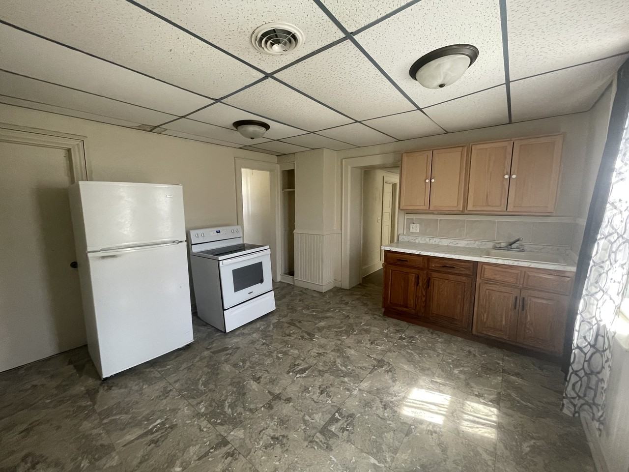 1034 S 19th St #C - Photo 3 of 13
