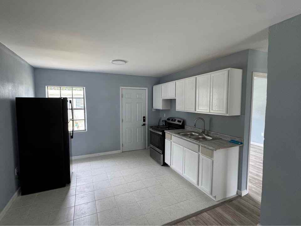 3408 E Dr Martin Luther King Jr Blvd #3 - Photo 2 of 14