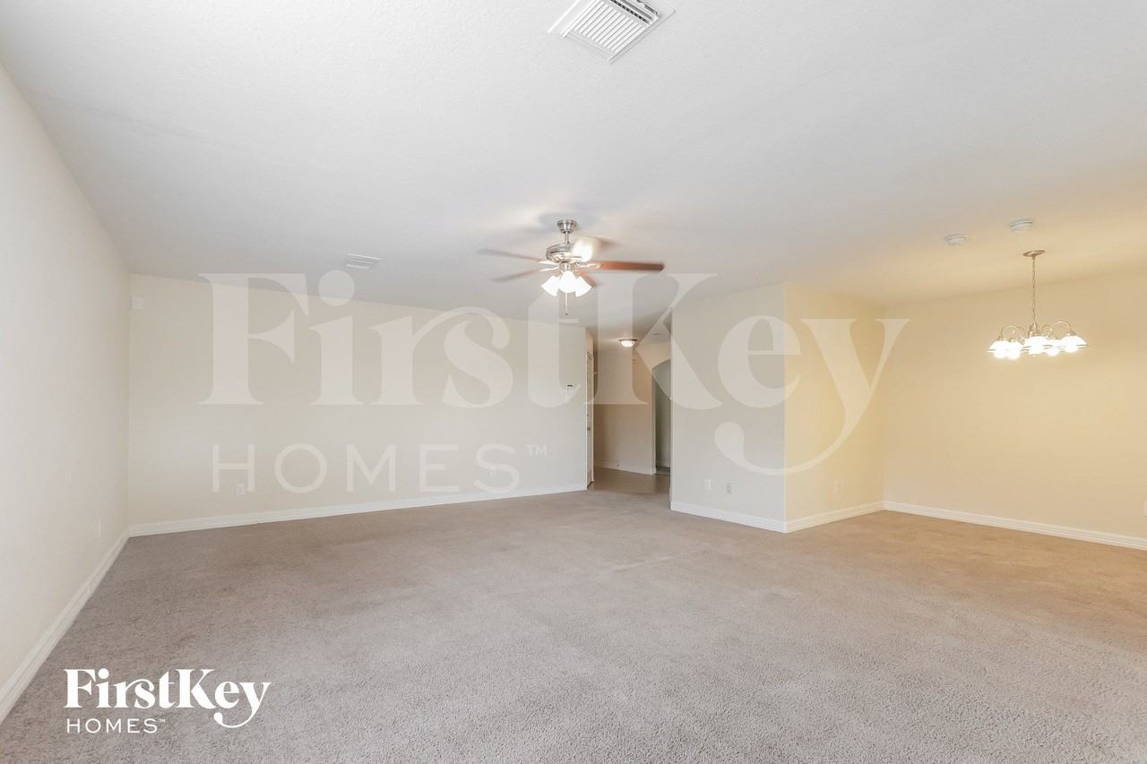 5706 Fullgarden Ct - Photo 4 of 15