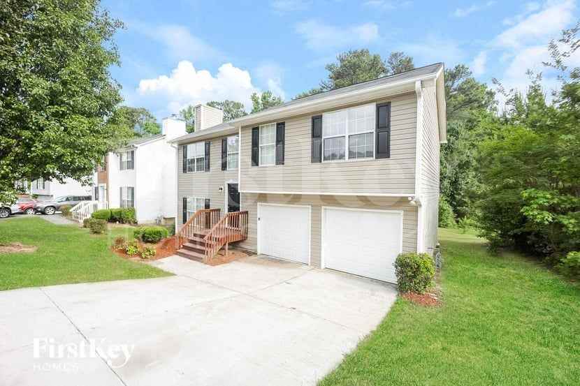 5692 Norman Ct - Photo 3 of 16