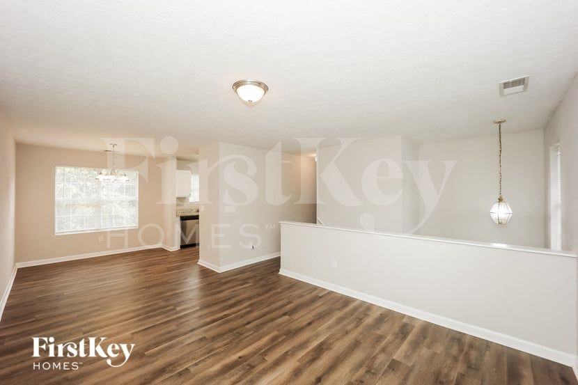 5692 Norman Ct - Photo 5 of 16