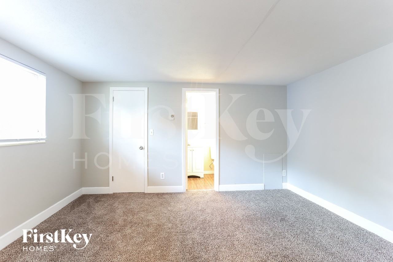 5245 2nd Ave N - Photo 5 of 16
