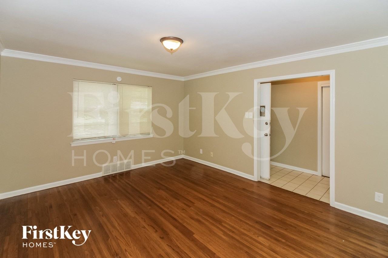 5055 Woodlark Ave - Photo 2 of 15