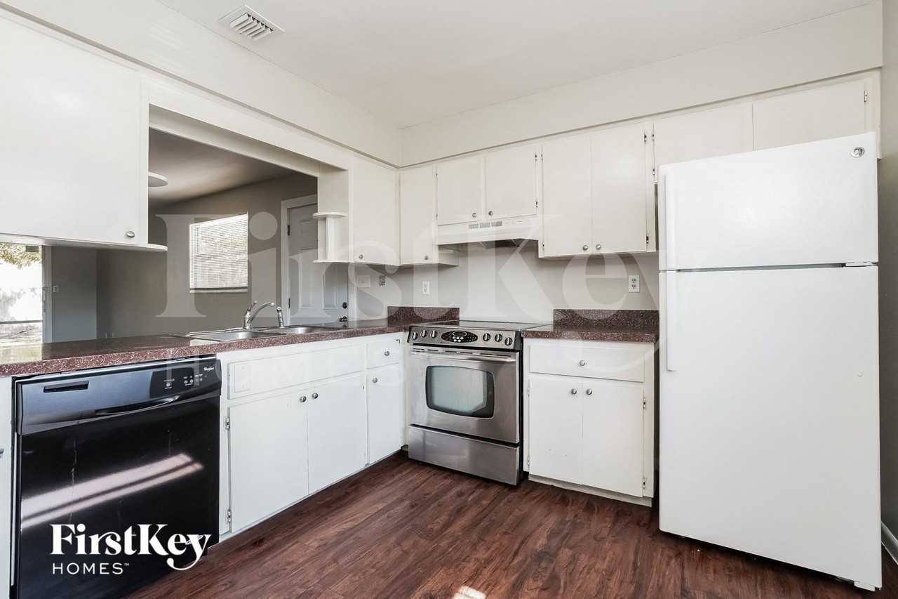 3532 Brink Cir - Photo 7 of 15