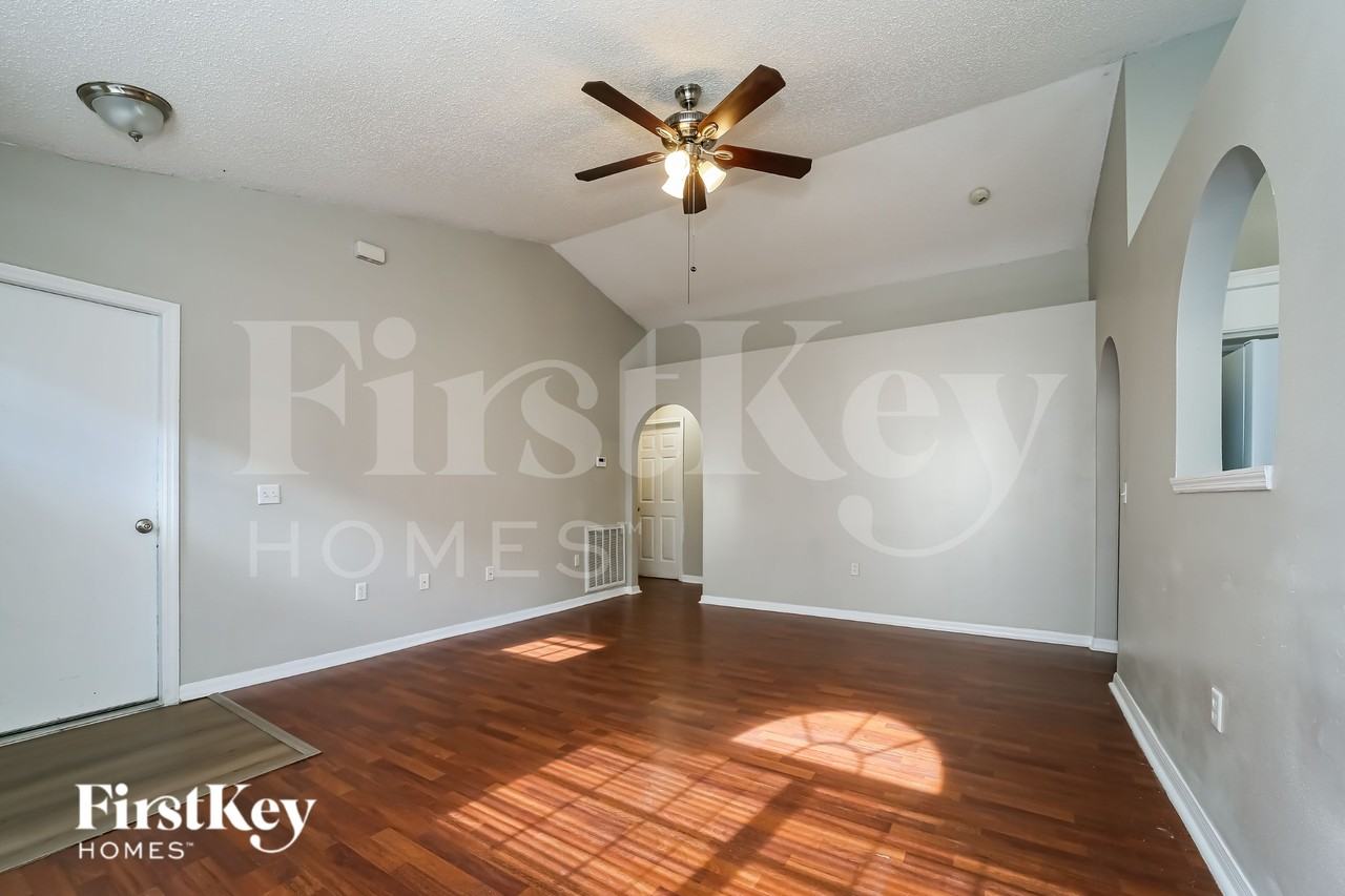 3413 Alec Dr - Photo 2 of 16