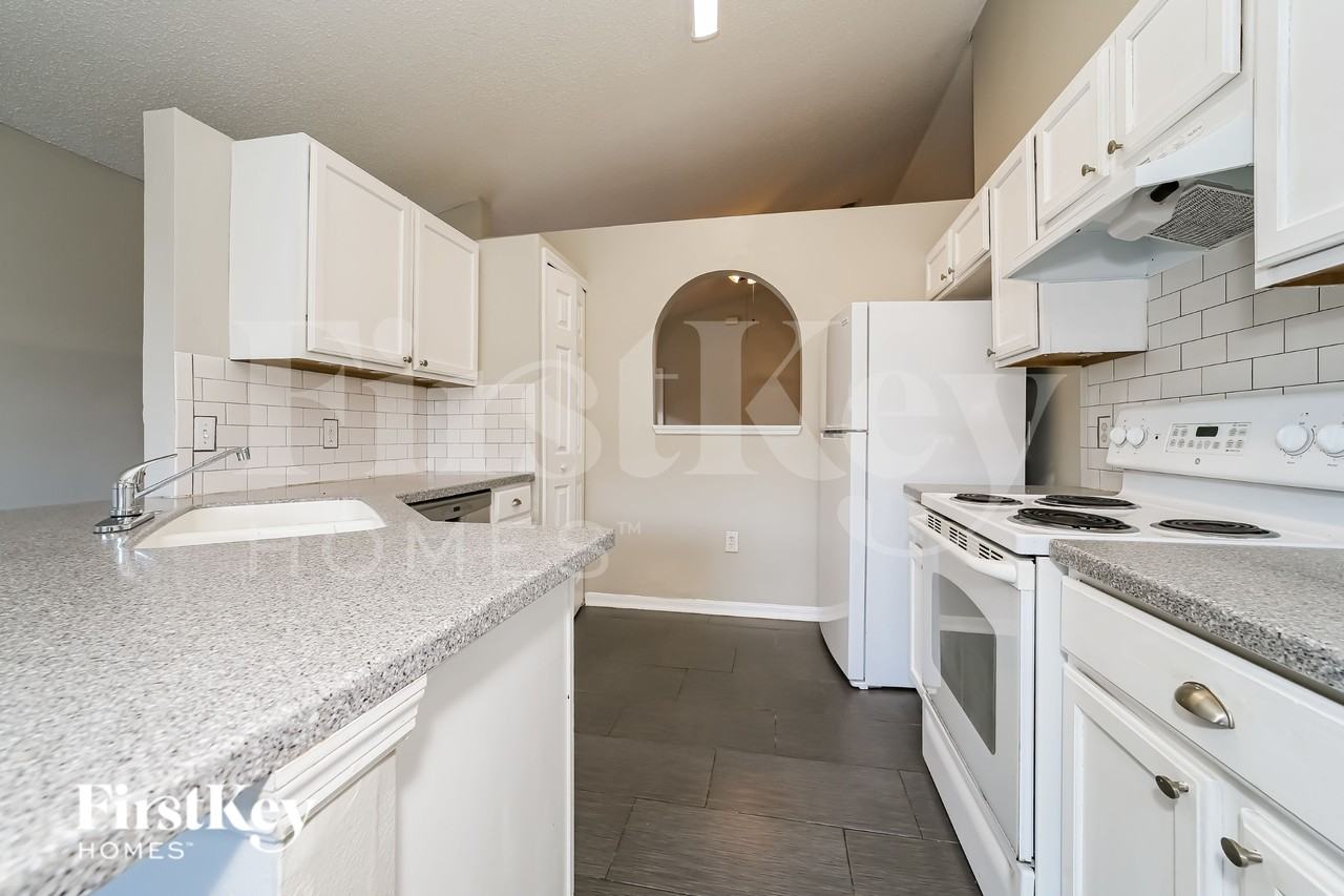 3413 Alec Dr - Photo 6 of 16