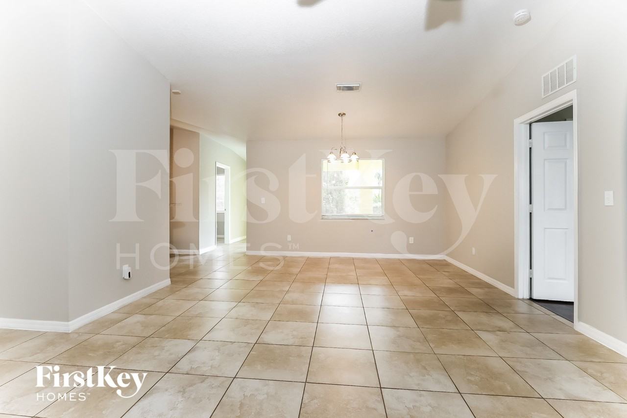 3201 Sw Collings Dr - Photo 5 of 16