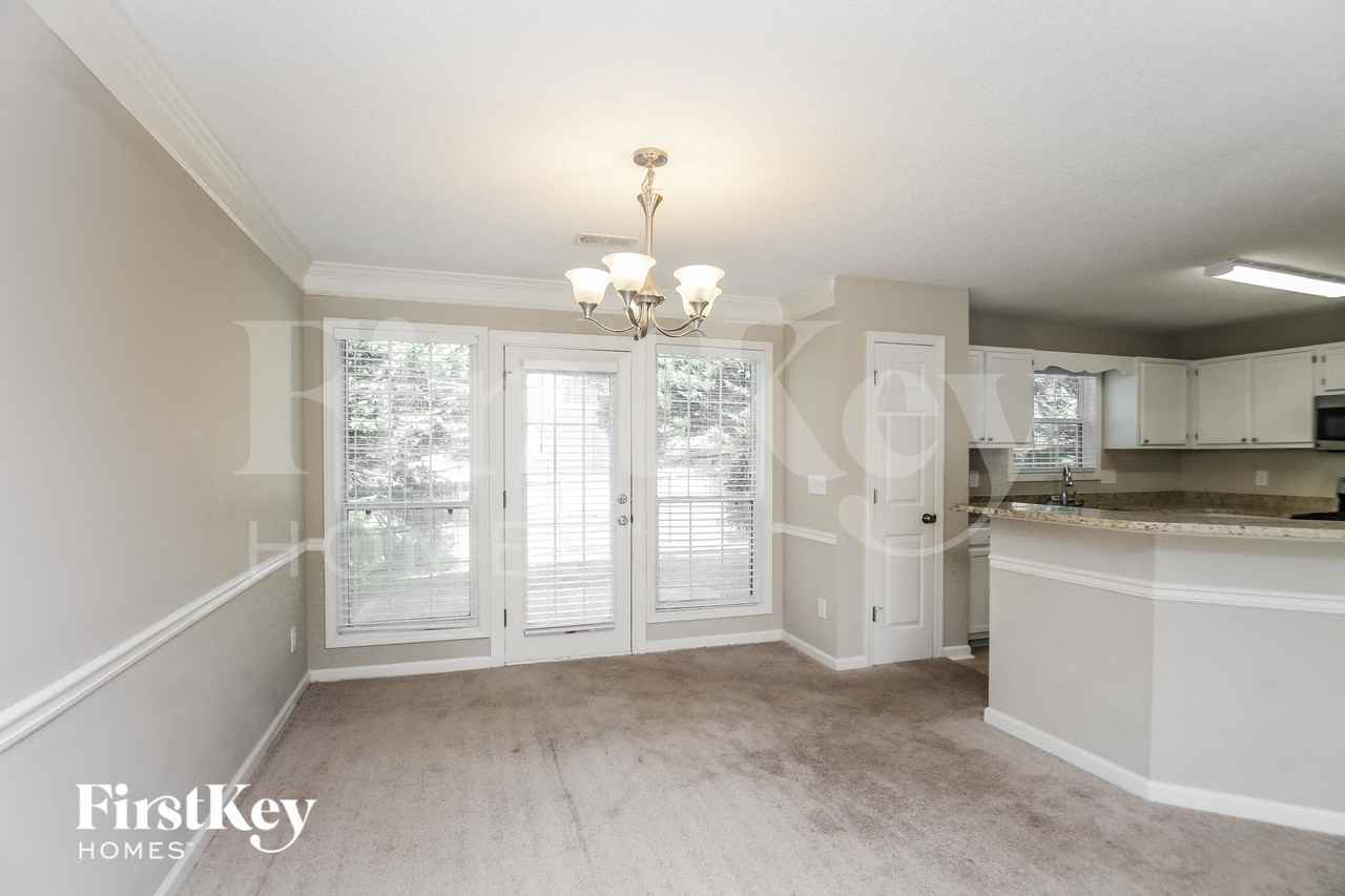 2701 Chadwick Ln Nw - Photo 3 of 15