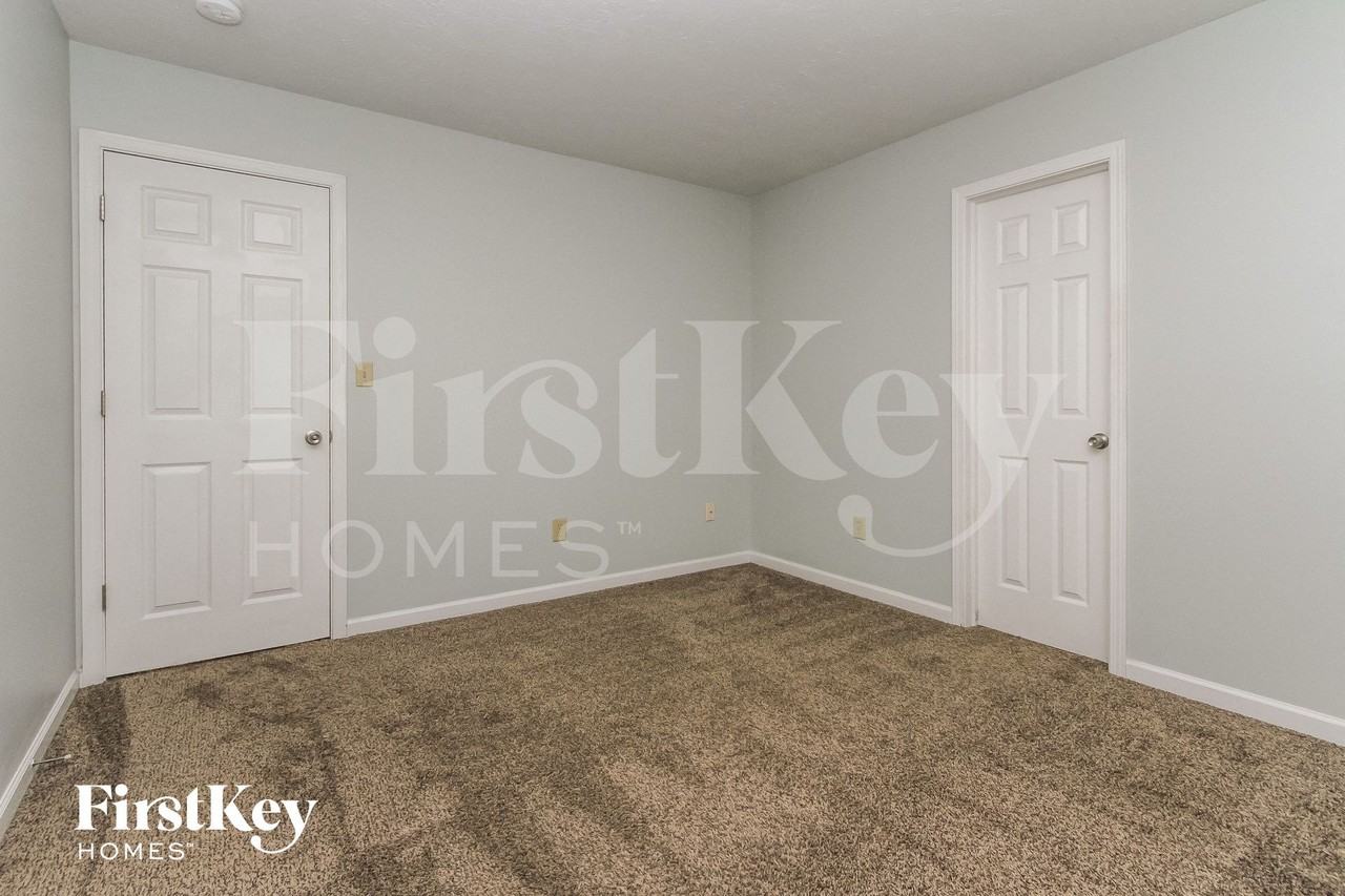 2287 Cedarmill Dr - Photo 7 of 15