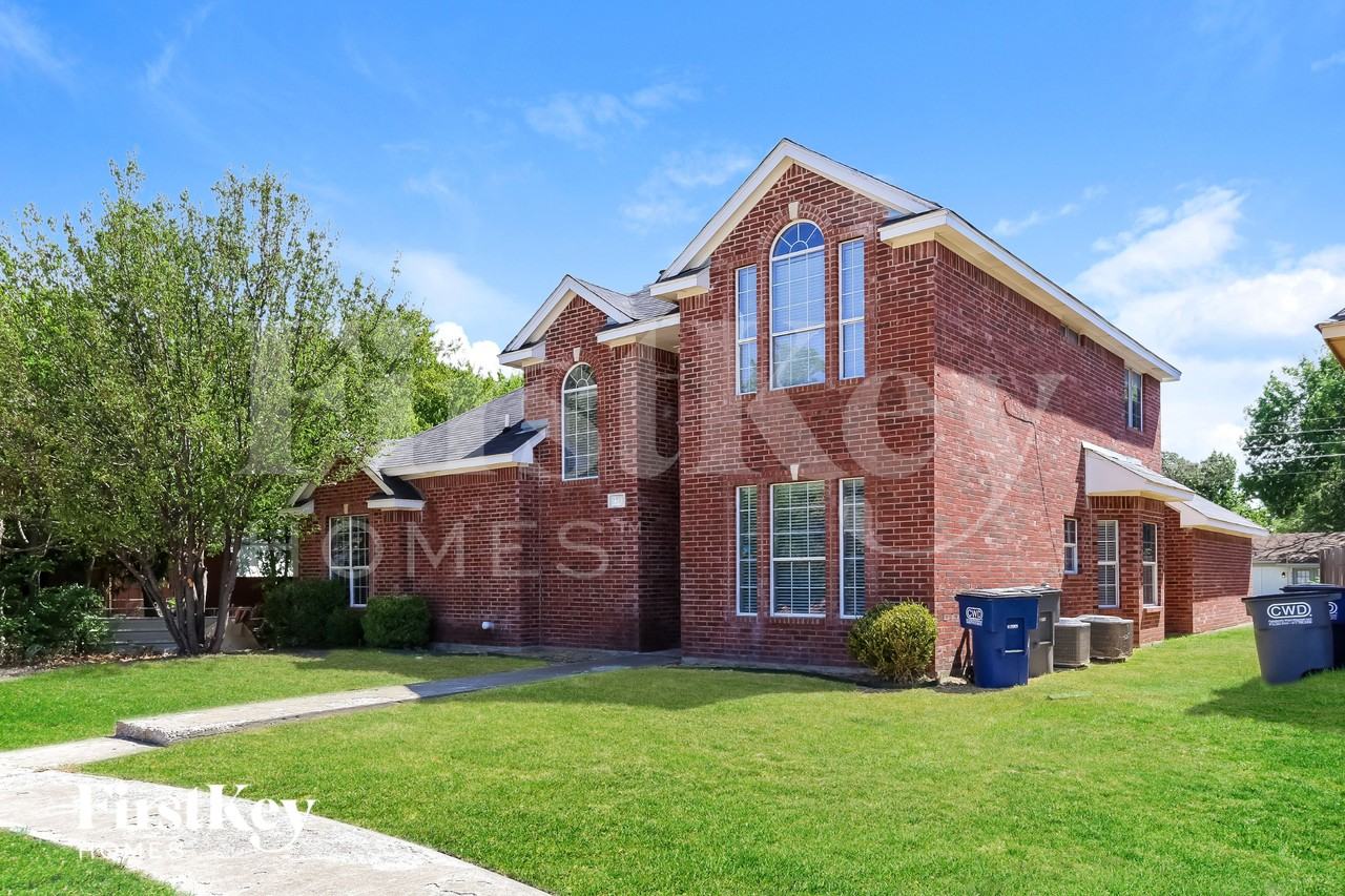 2230 Colgate Ct - Photo 2 of 15