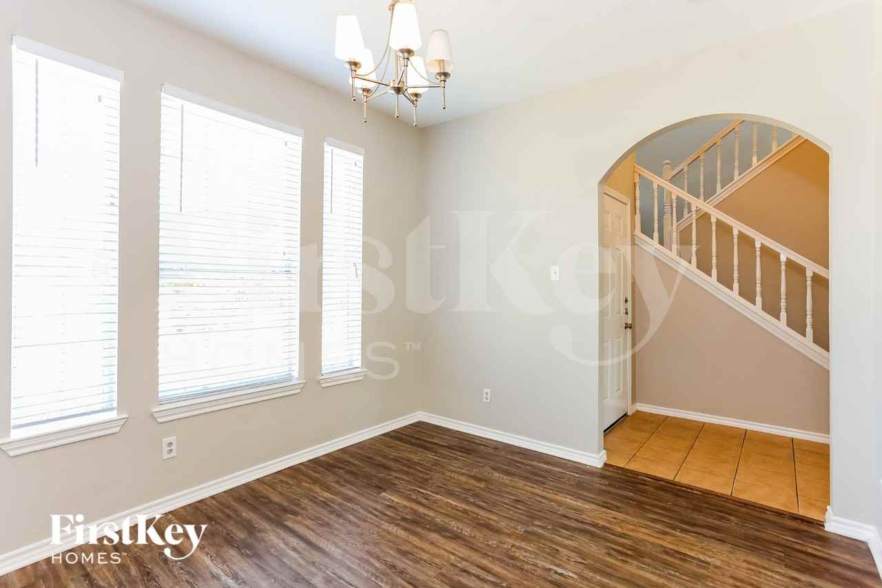 2230 Colgate Ct - Photo 5 of 15