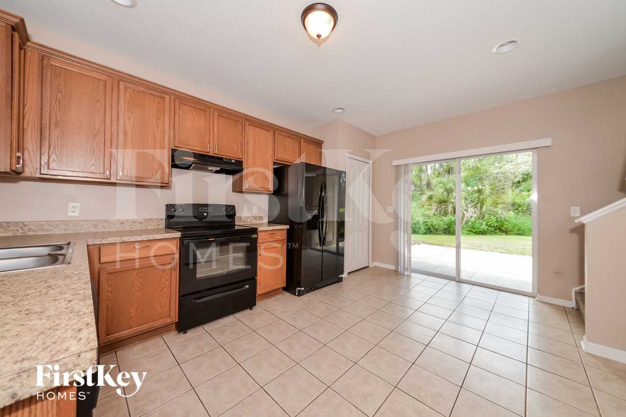 15825 Fishhawk Falls Dr - Photo 6 of 16