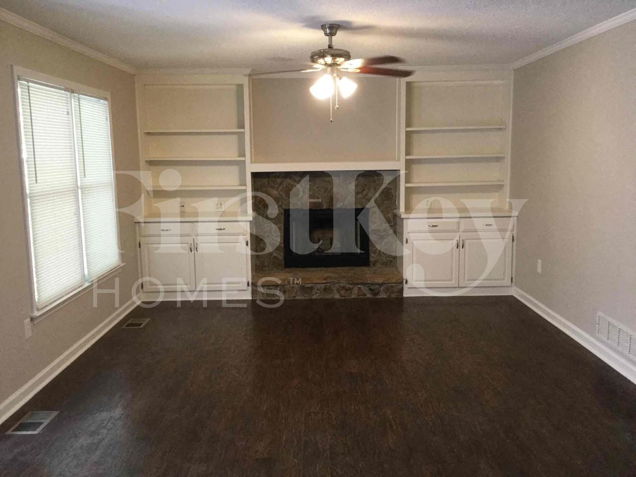 138 Springfield Dr - Photo 5 of 19