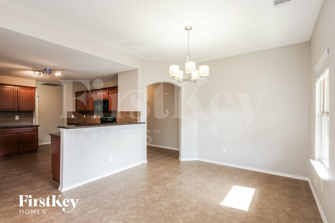 1313 Waco Turner - Photo 4 of 16