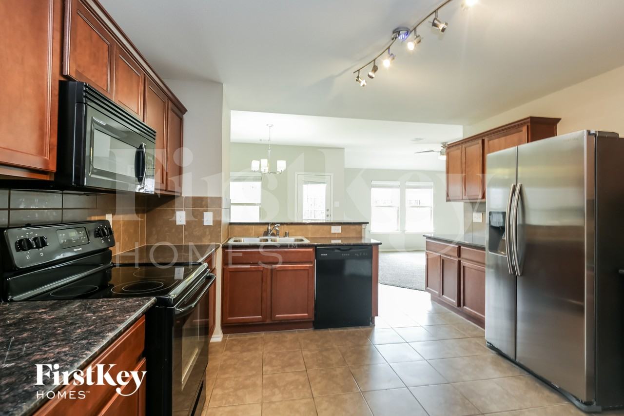 1313 Waco Turner - Photo 6 of 16