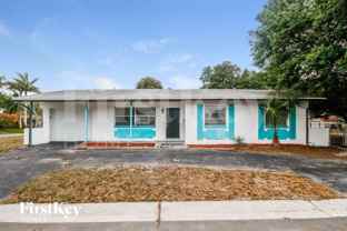 130 Davison Ave N - Photo 1 of 1