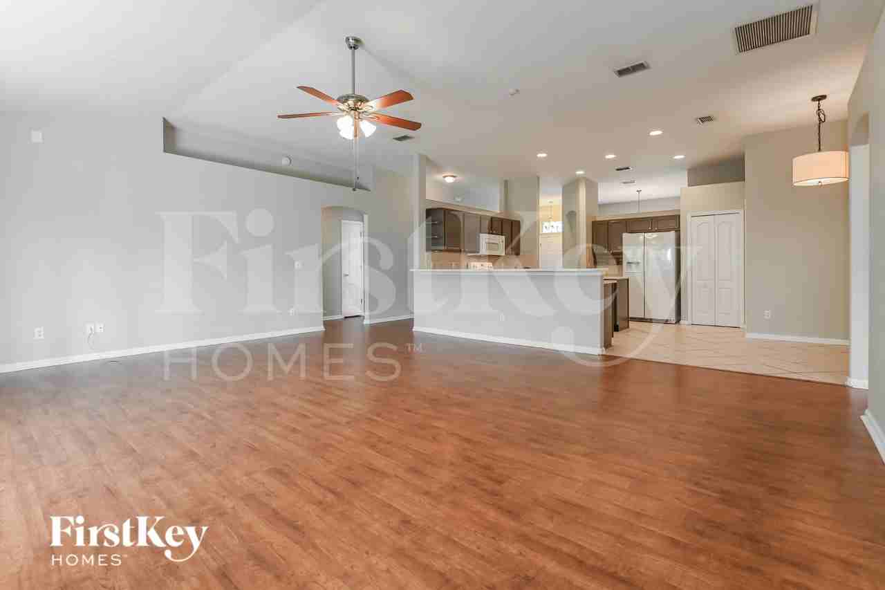 12880 Kelsey Island Dr - Photo 5 of 17