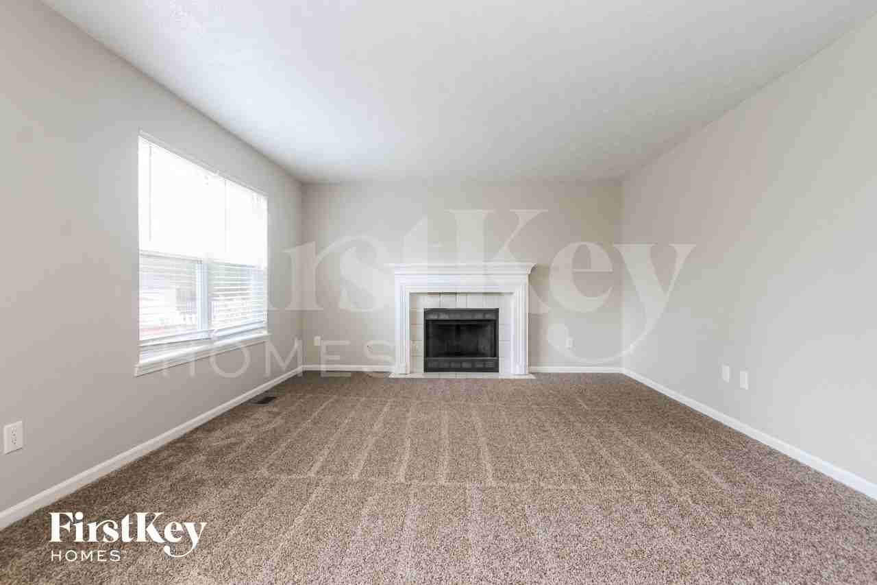 12819 Sinclair Pl - Photo 5 of 15