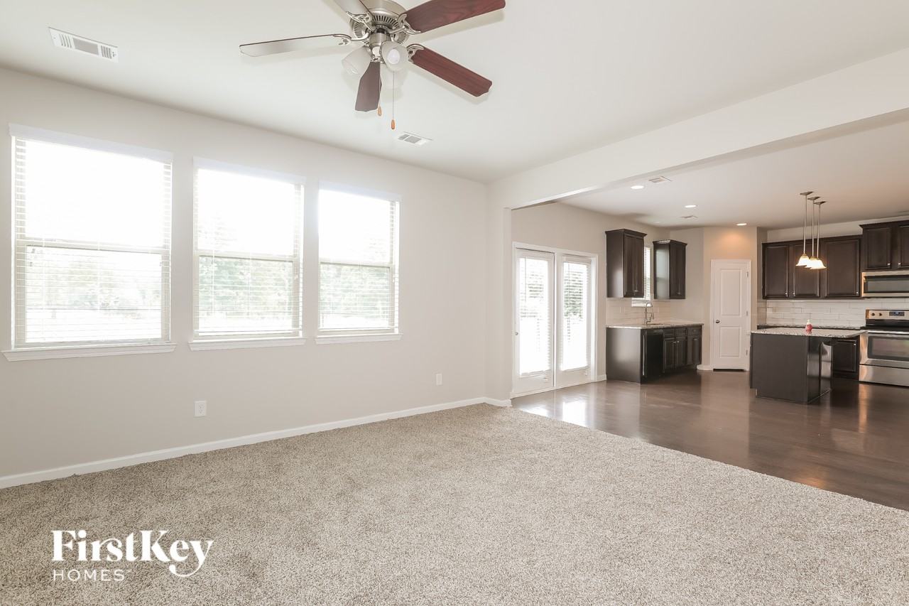 1247 Heartwood Ave - Photo 2 of 15
