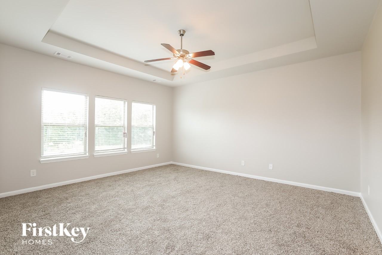 1247 Heartwood Ave - Photo 7 of 15