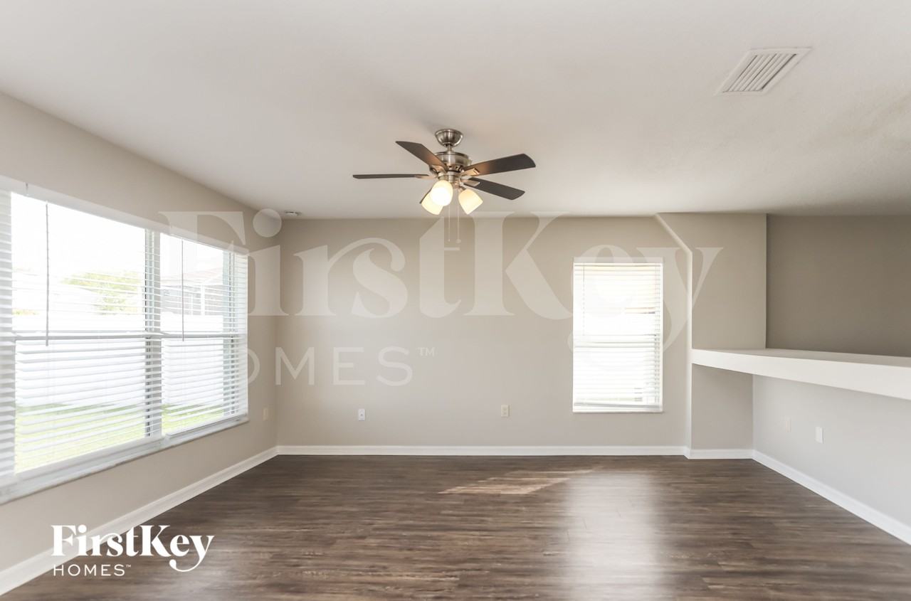 10332 Frog Pond Dr - Photo 2 of 16