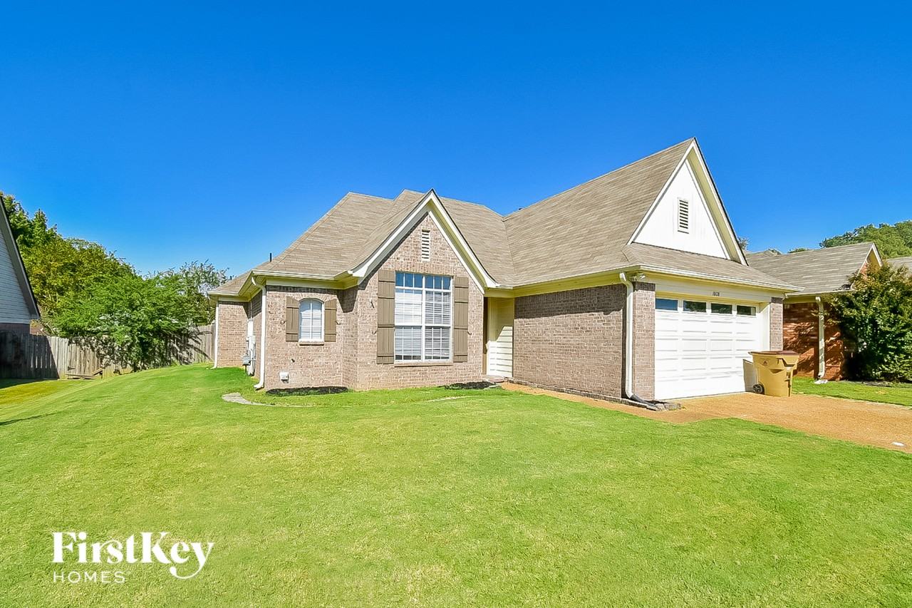 10178 Rathmore Dr - Photo 2 of 15