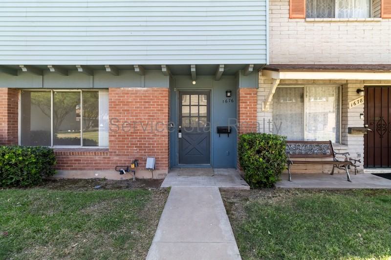 1676 W Campbell Ave - Photo 3 of 26
