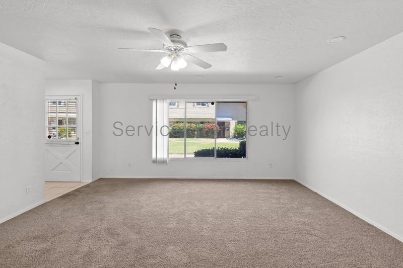 1676 W Campbell Ave - Photo 4 of 26