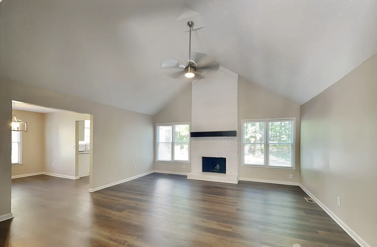 982 Brookmont Dr Sw - Photo 6 of 16