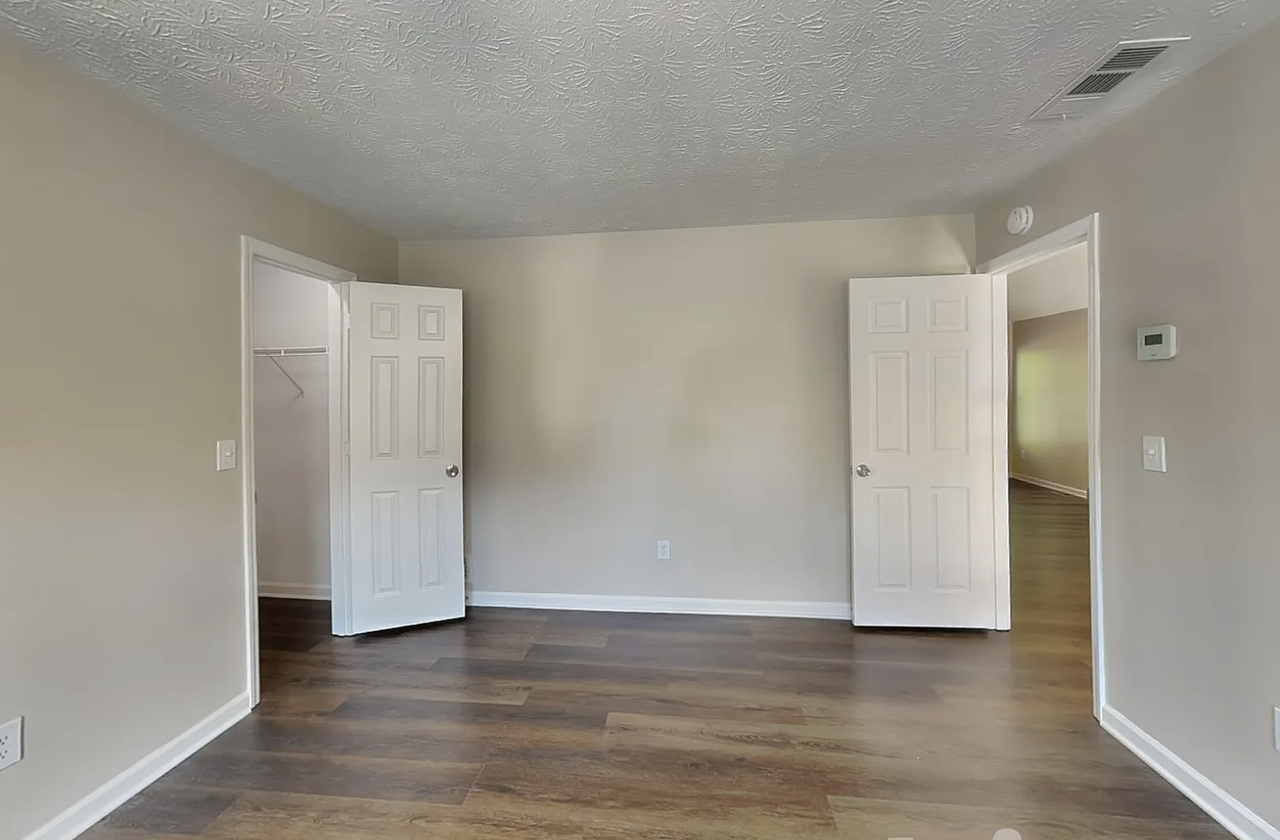 982 Brookmont Dr Sw - Photo 7 of 16