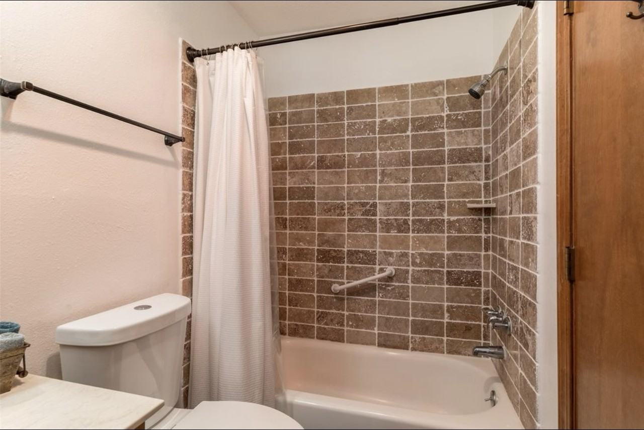 1556 Avenida De Las Americas - Photo 7 of 19