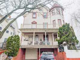 featured image of 53 Bancroft St ##3
