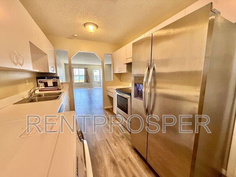 350 Winter Ridge Blvd - Photo 6 of 25