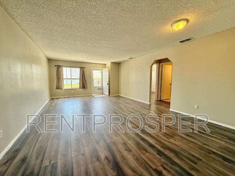350 Winter Ridge Blvd - Photo 7 of 25