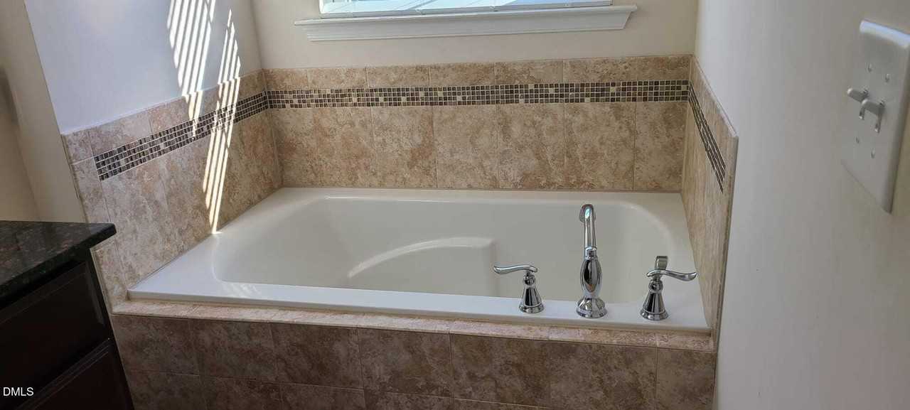 509 Pemberwich Pl - Photo 6 of 30